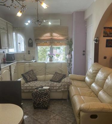 Mandy's cosy luxury flat