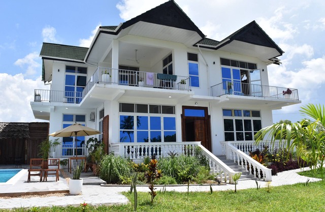 Maneri Villa - Second Floor Apartment n