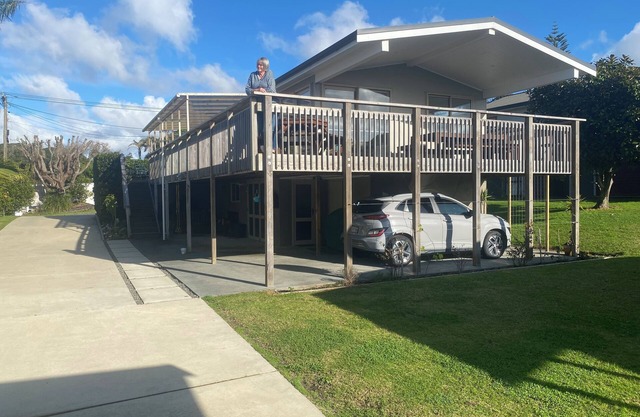 Mangawhai Heads Family Holiday Home and Sleepout