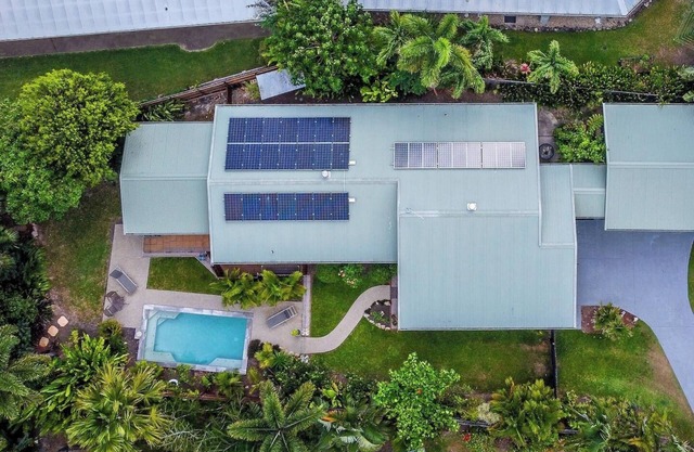 Mango Wood Villa - Tropical Coastal Living