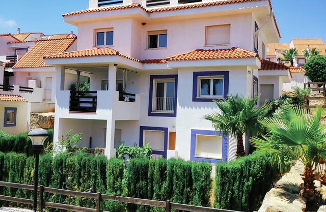 Manilva 300m2 Peaceful Villa with Seaview & Garden