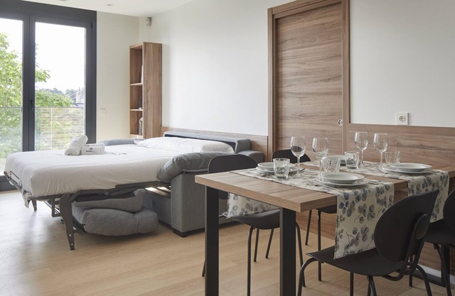 MANTULENE 2E - Basque Stay