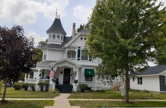 Maon House Bed and Breakfast