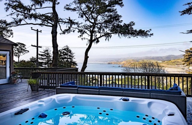 @ Marbella Lane - Pedro Point | HotTub + Ldry + P