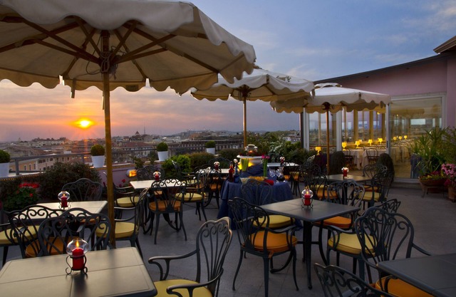 Marcella Royal Hotel - Rooftop Garden
