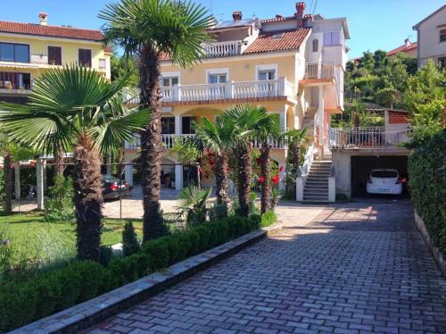 Maria's Place