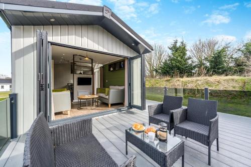Marina Retreat