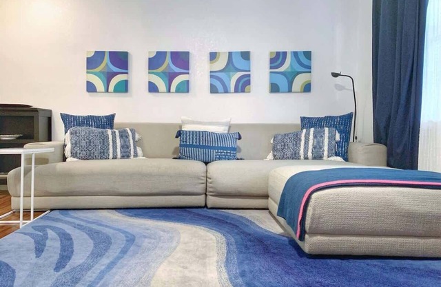 Mariposa A | Pet-Friendly Stay Near SoCo