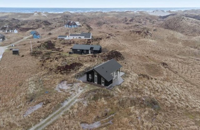 "Marjorie" - 400m from the sea by Interhome