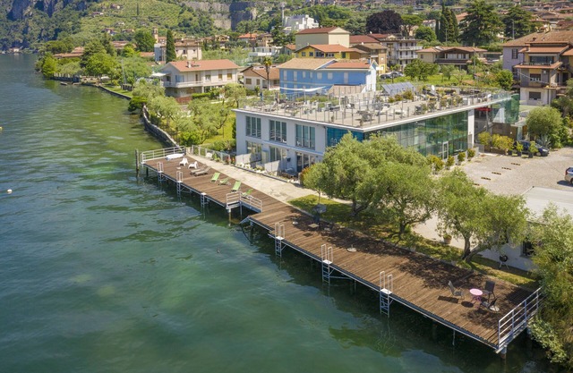 Marone: Loreto studio with private garden and mountain view