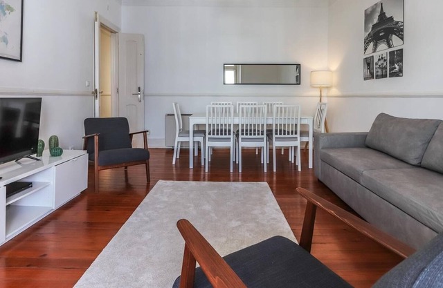 Marquês de Pombal - 4 bedroom apartment