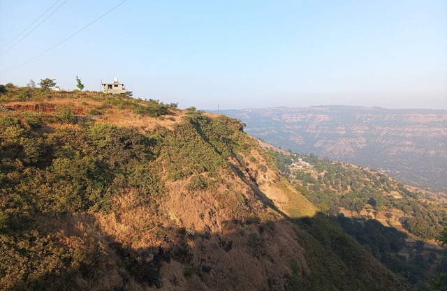 Marvelous 3-bedroom villa in Mahabaleshwar with stunning views