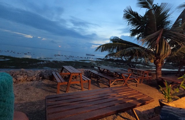 Maryan Moyo Bungalows and resto