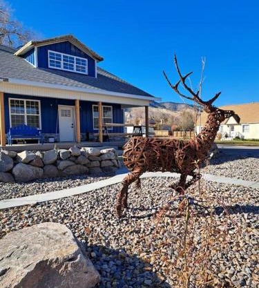 Marysvale House by Bryce and Piute Trail