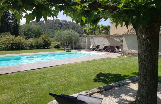 Mas between Avignon and Saint Remy de Provence Barbentane