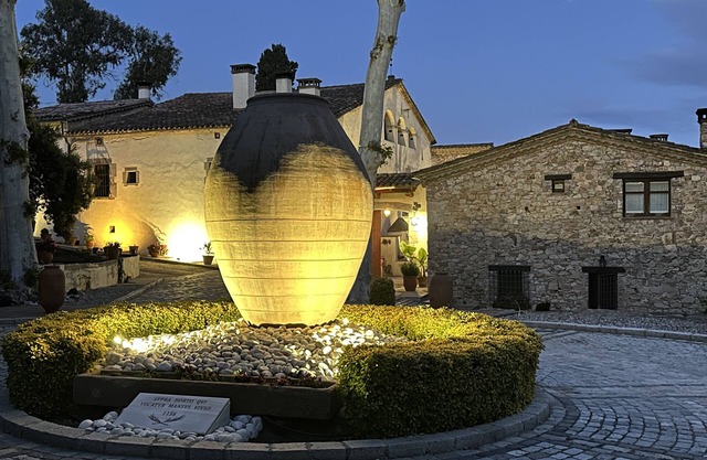 Masia Can Viver - Olive oil tourism B&B