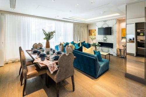 Massive duplex luxury apartment on Kensington Highstreet