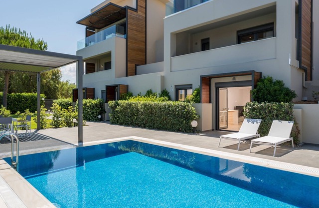 Meliti Luxury Villa┃Luxury Maisonette with Seaview and Pool