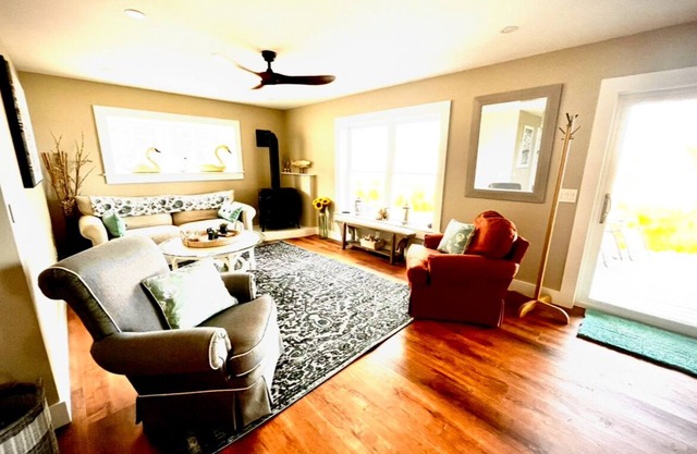 Mermaid Mist- Seaside. Oceanfront. Brand new! Year round luxury! Very spacious!
