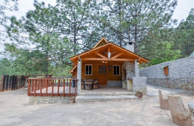 Meteorite Cabin/ideal for family adventures