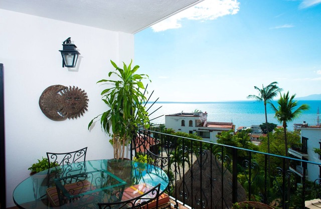 Mexican Jewel - Spectacular Ocean Views in the Heart of Vallarta!