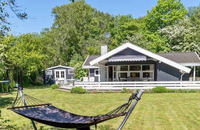 "Michael" - 250m from the sea by Interhome