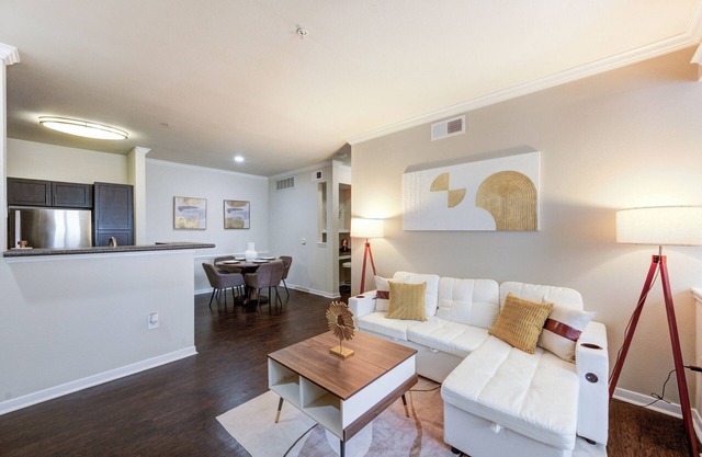 Mid-Century Gem 2-Bedroom with Workspace Gym/Basketball Court & Great Pool!