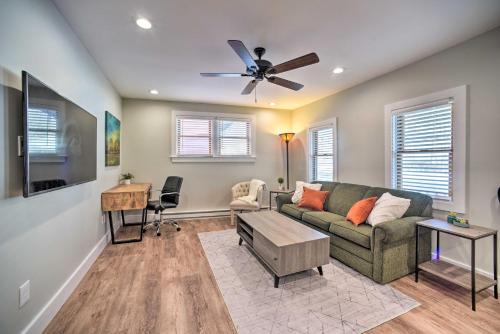 Mid-Century Modern Apt - Steps to Lake George