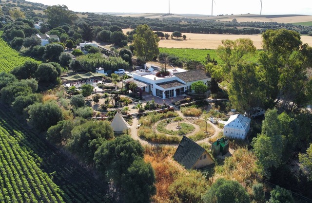 Milagro de Algar is a beautifully restored farmhouse in the heart of Andalusia