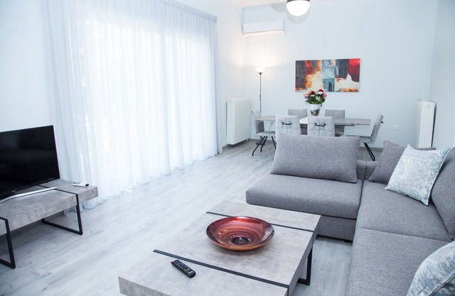 Minimal 3 bedroom apartment in Glyfada