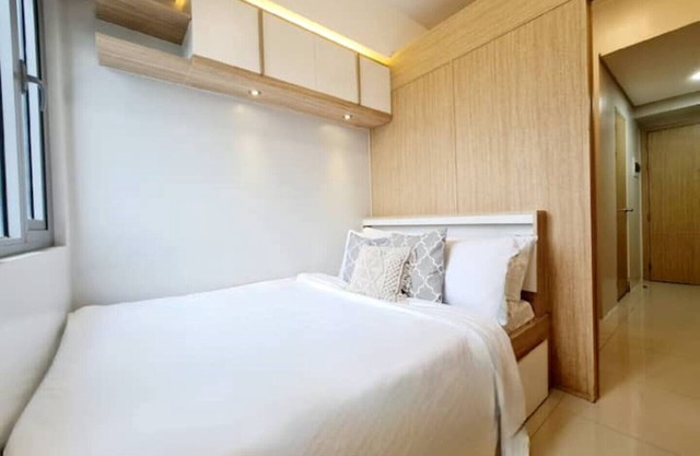 Minimalist 1BR nr SM North |Fastnet |Parking
