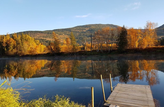 Miska Haven - Serenity on the Shuswap River in North Okanagan