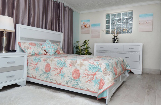 Miss Annie, Cocoplum Cottage