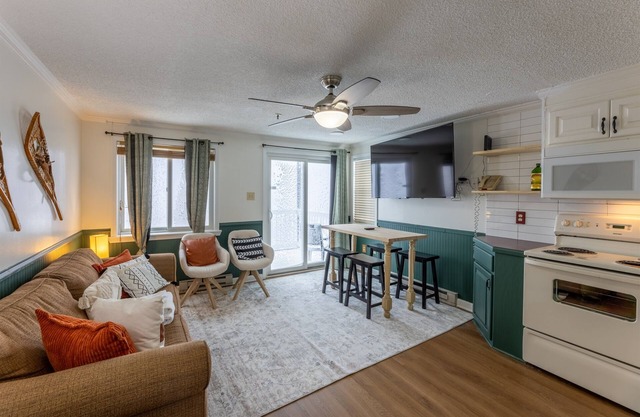 ML 294| Ski In/Ski-Out | Mountain Getaway