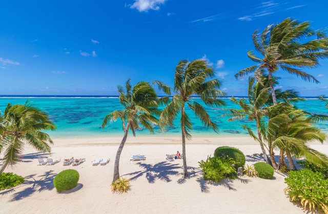 Moana Sands Beachfront Hotel