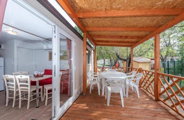 Mobile Home in Starigrad by Pebble Beach