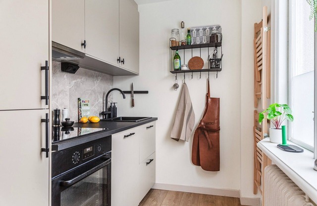 Modern 1-Bed Gem: Central City Apartment