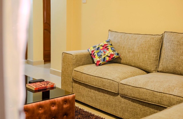 Modern 1-bedroom apartment in welcoming Ruiru with WiFi, Working table