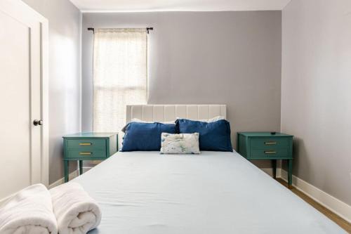Modern 2 Bedroom in Black Rock