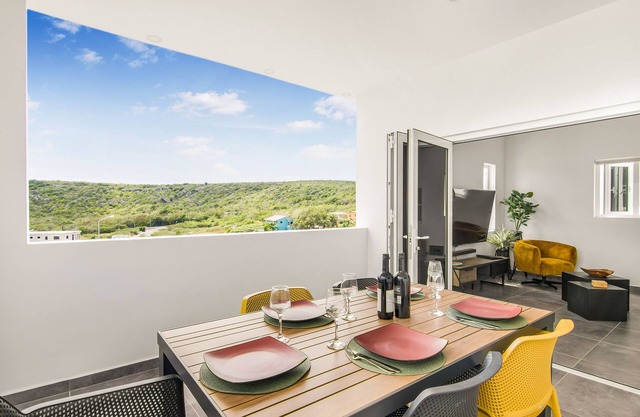 Modern 3-Bed Apartment in Papaya Resort Curacao