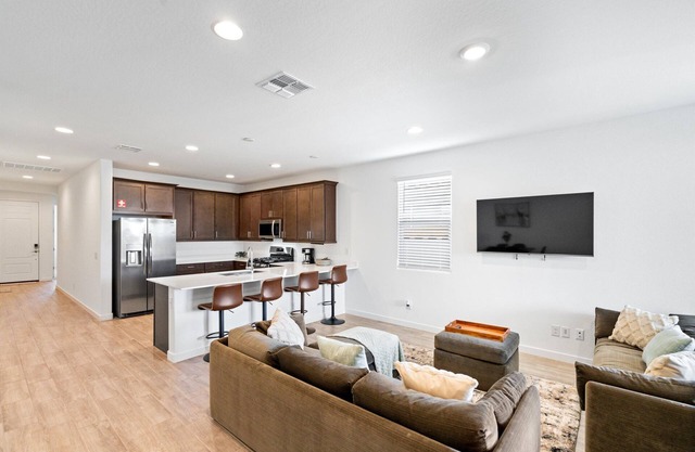 Modern 3BR/2BA home in Goodyear with a community pool, pickleball courts, and EV charger! Less than a mile from Goodyear baseball stadium and close to other major venues, shopping, and golf courses!