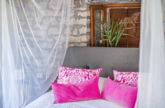 Modern and Comfortable Villa Sussini with Fantastic View