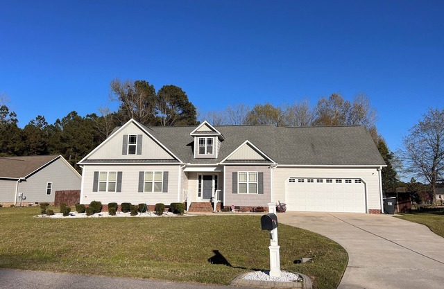 Modern and Serene Charming One Story 3-Bedroom House in Smithfield, NC.