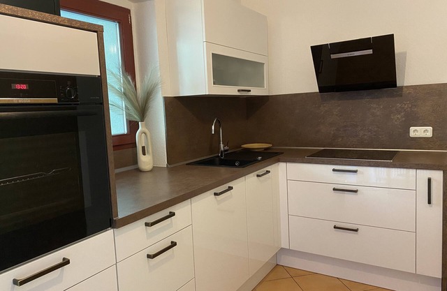 Modern apartment at the Bauhaus Museum - close to the center with balcony & parking space