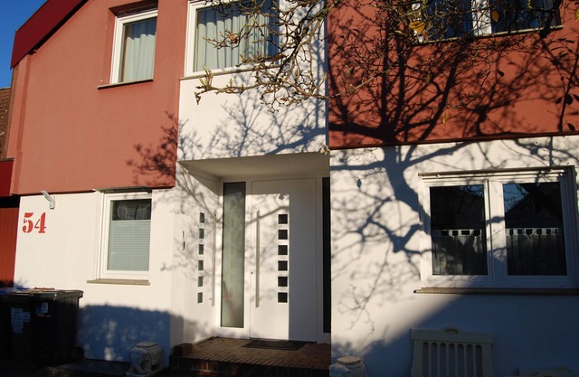 Modern apartment in Köngen with good transport links and gym
