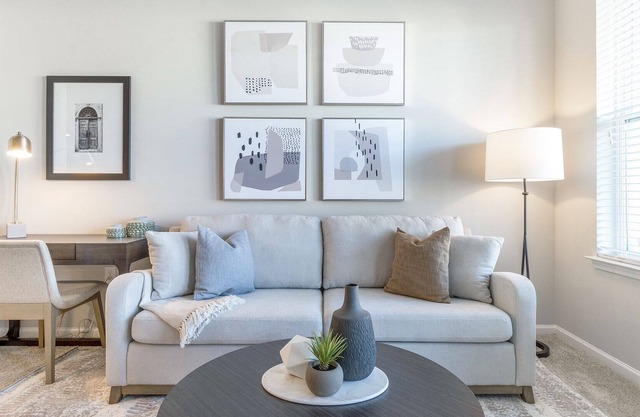 Modern Apartment in Prime Location (ID9111X51)