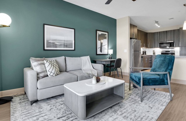 Modern Apartment in Prime Location (ID4336X27)