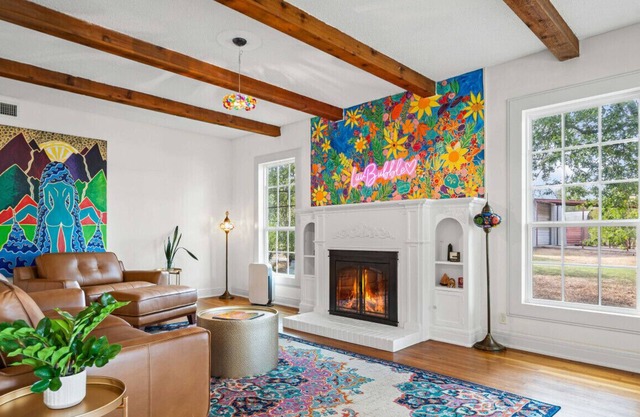 Modern Austin Pool House | Hot Tub, Sauna, Gym | Pet-Friendly Southwest Gem