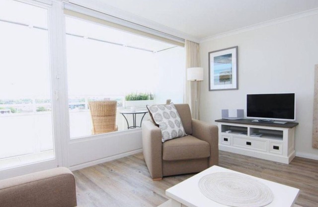 Modern. Bright. Close to the beach. - Hanseatic House