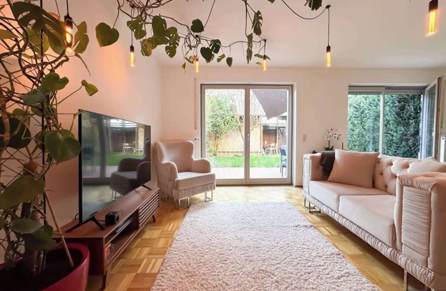 Modern CityCentre House | GardenTerrace | Balcony